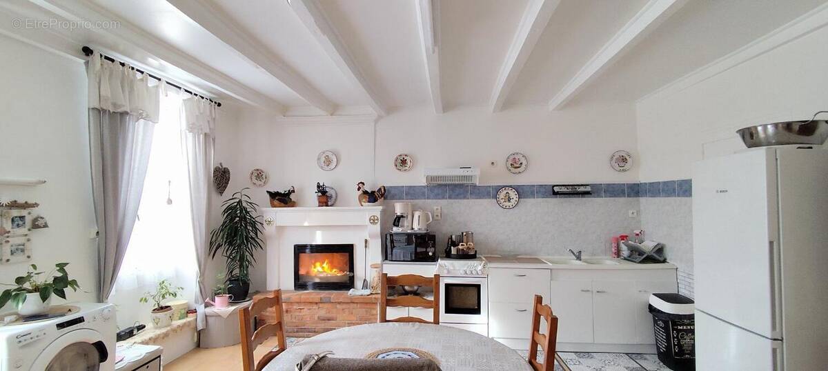 Photo 1 - Maison à POURSAY-GARNAUD