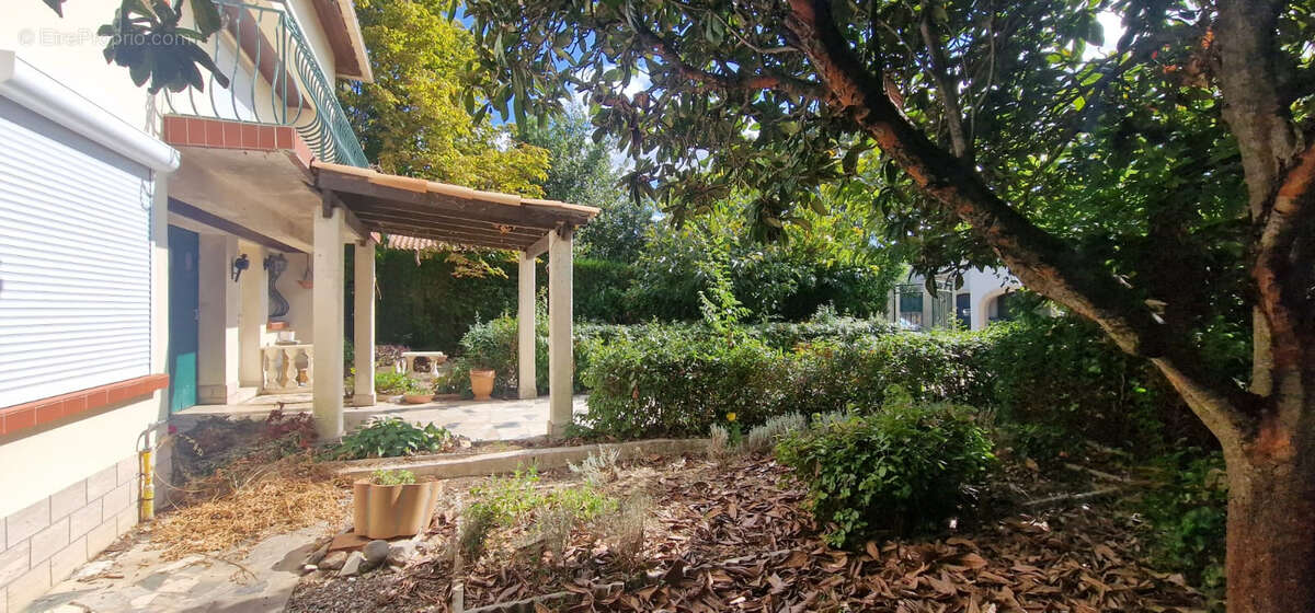 Maison à SAINT-GEORGES-D'ORQUES