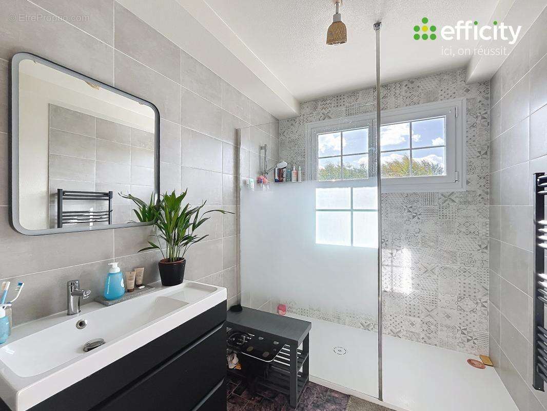 Maison à CHATEAUGIRON