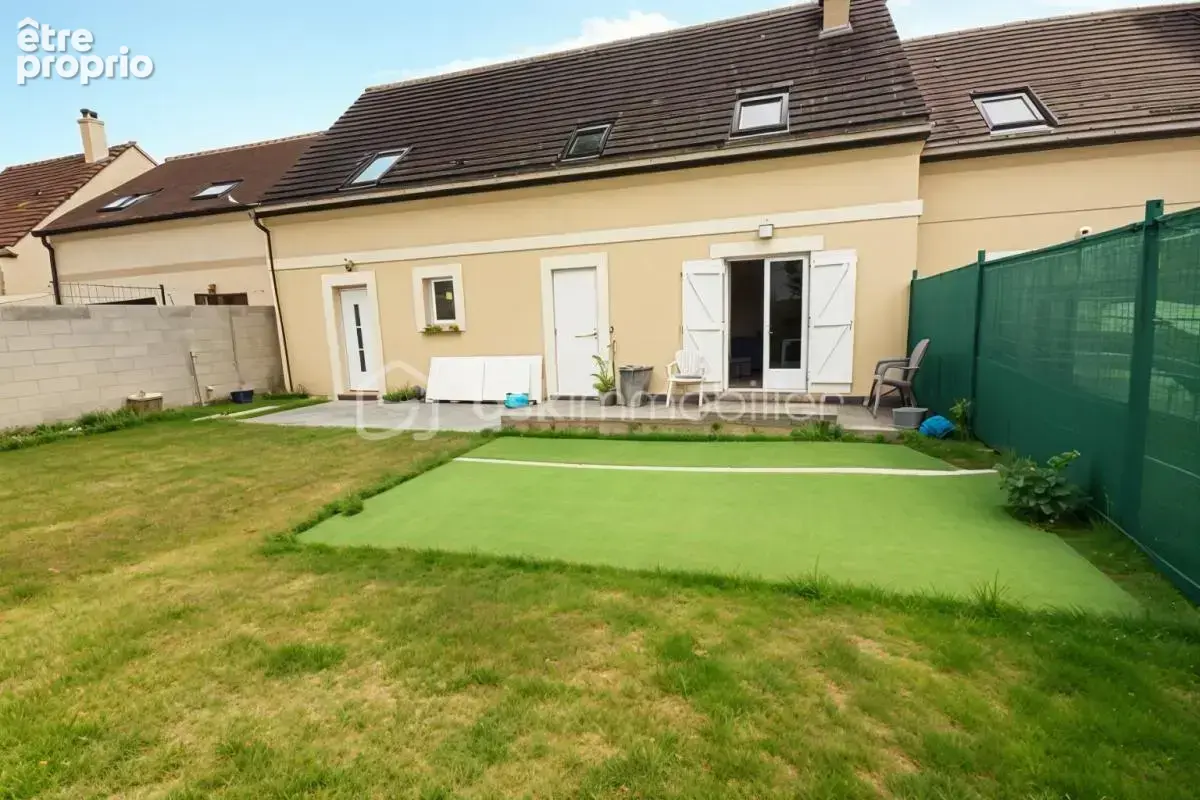 Maison récente aux Beaux volumes - photo 9