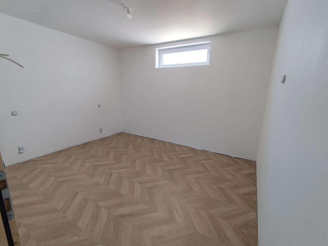 Maison Puiseux Le Hauberger 5 pièces 125m² - photo 8