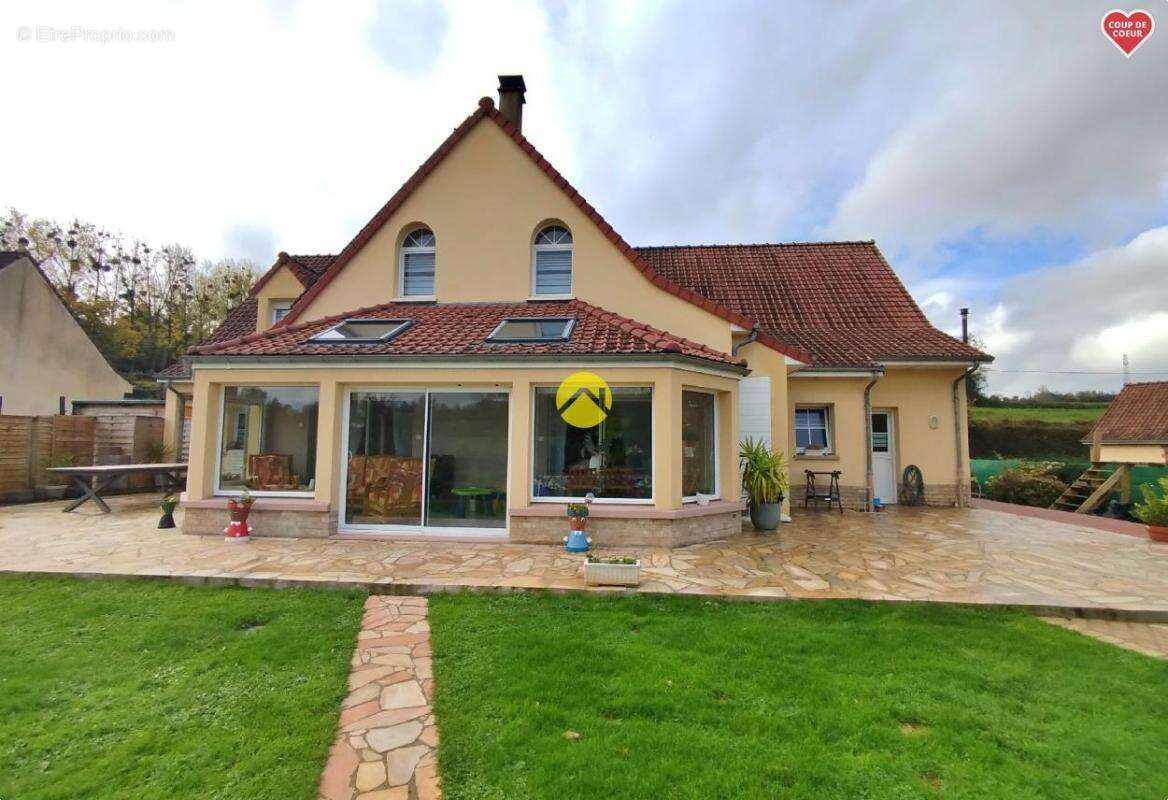 Maison à BEAURAINVILLE