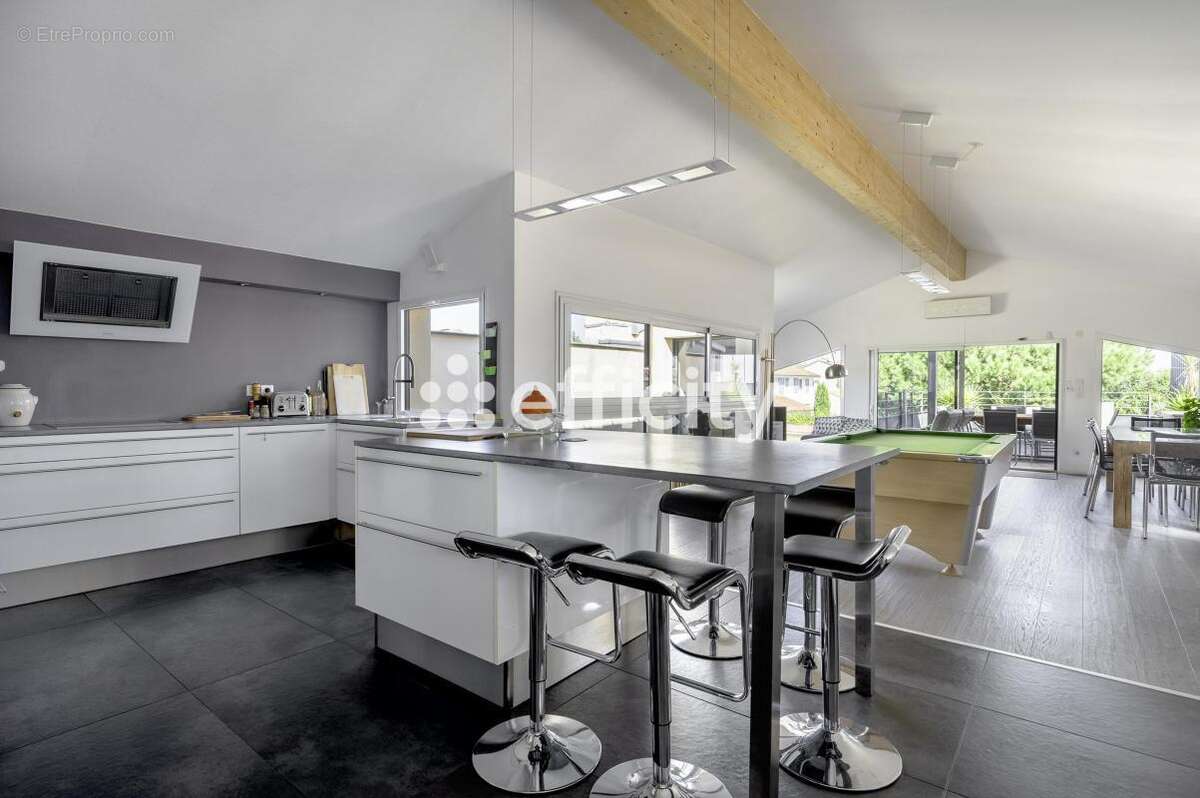 Maison à LE BOUSCAT