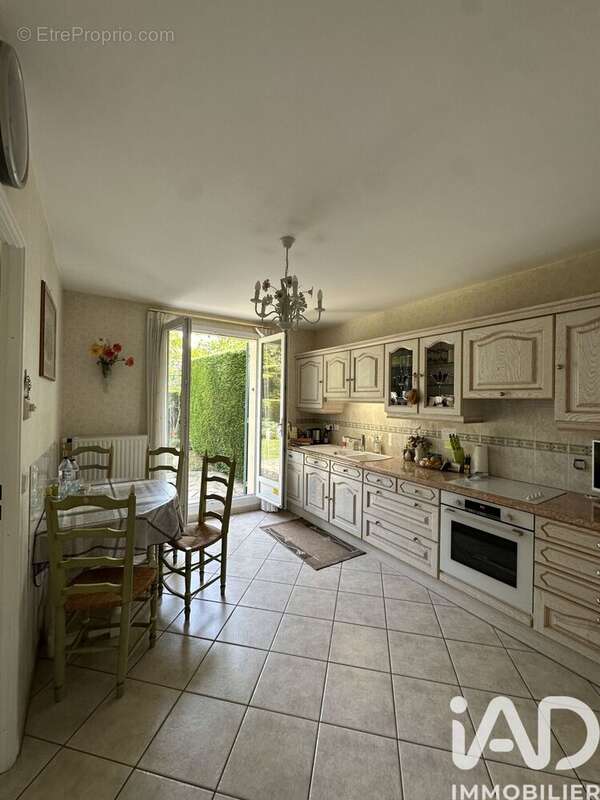 Photo 9 - Maison à MARGENCY