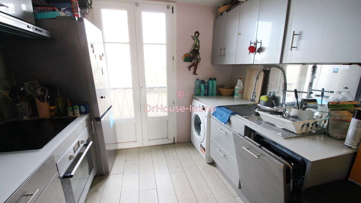 Appartement à MARSEILLE-9E