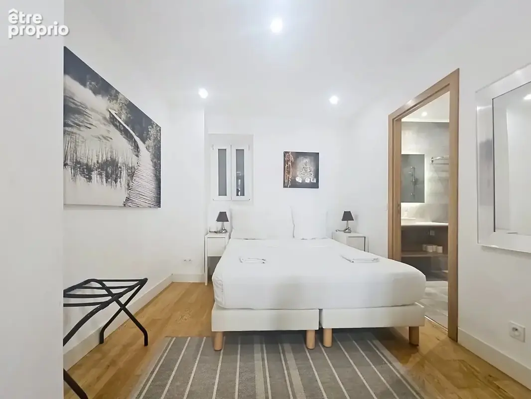Vieux-Nice – Cours Saleya – 2 pièces de 42 m² entièrement rénové – Fort potentiel locatif - photo 5