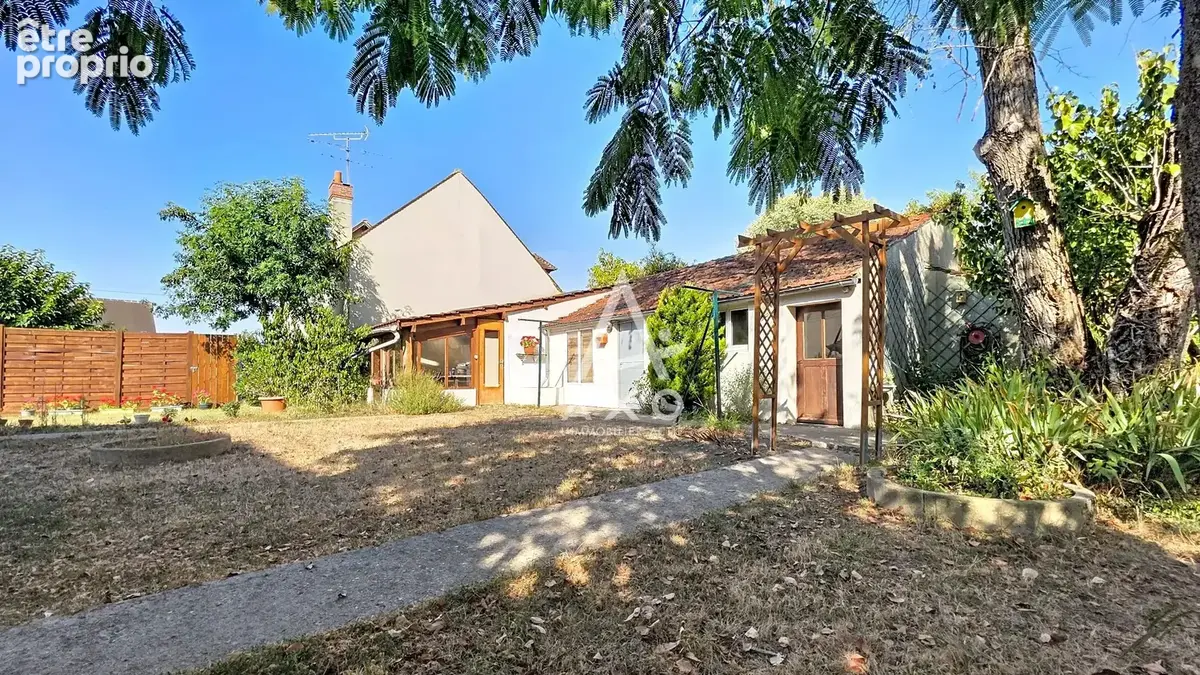 A VENDRE à CEPOY  Vaste maison de caractère, 5 chambres et nombreuses dépendances - photo 19