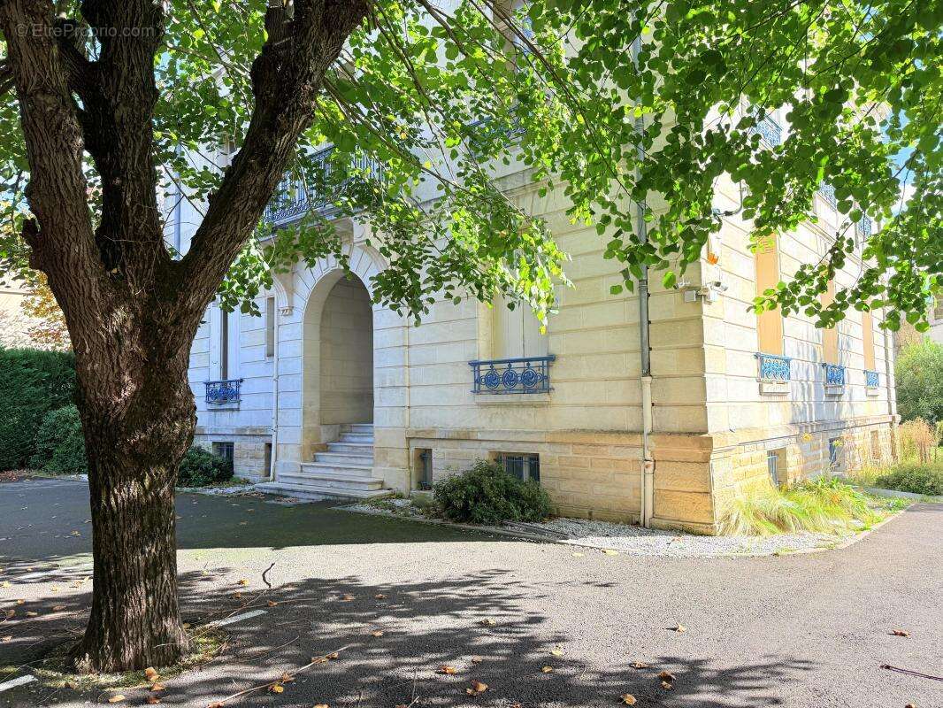 Appartement à BEGLES