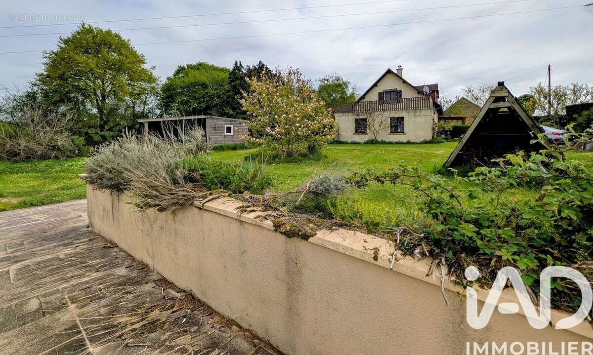 Photo 6 - Maison à AZERABLES
