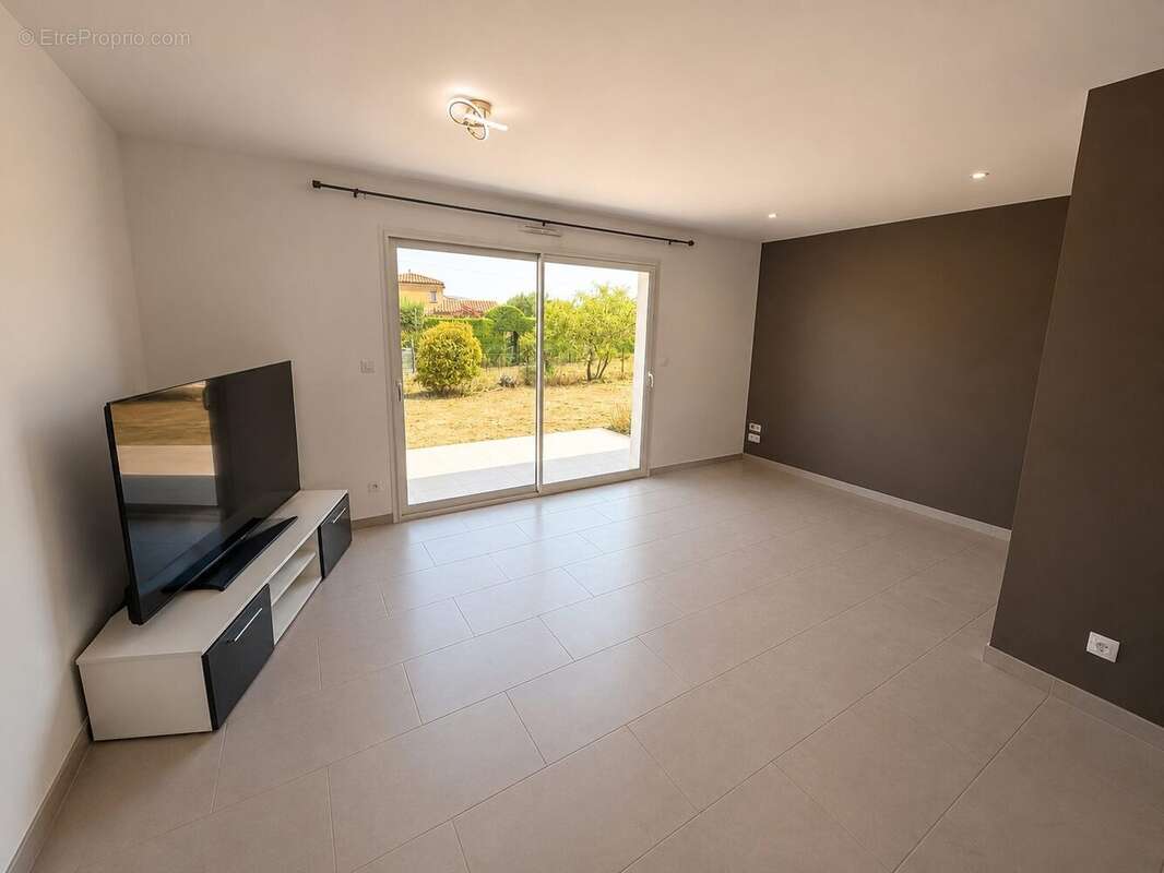 Maison 93 m² à Floure  - photo 5