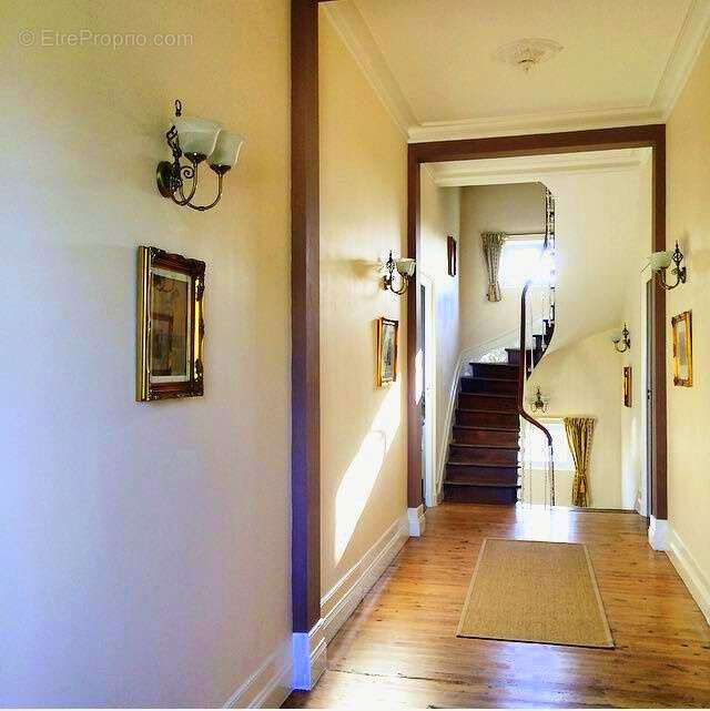 Maison à SAINT-EMILION