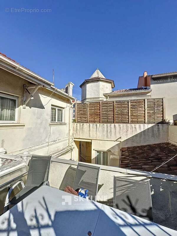 Appartement à MARSEILLE-8E