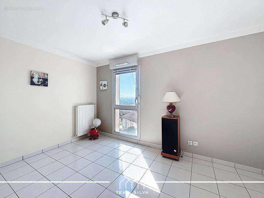 Appartement à FEYZIN