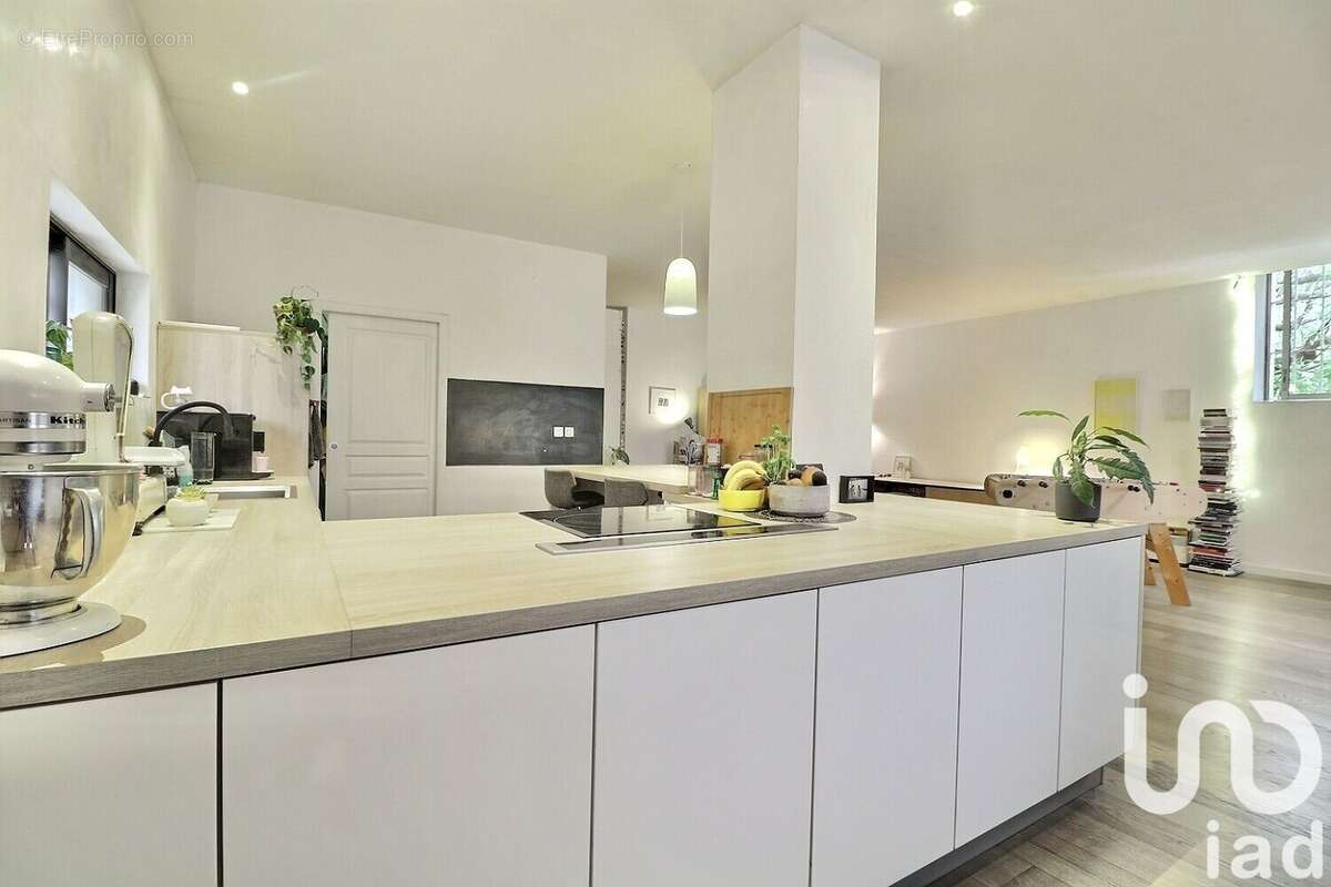 Photo 3 - Commerce à LA CIOTAT