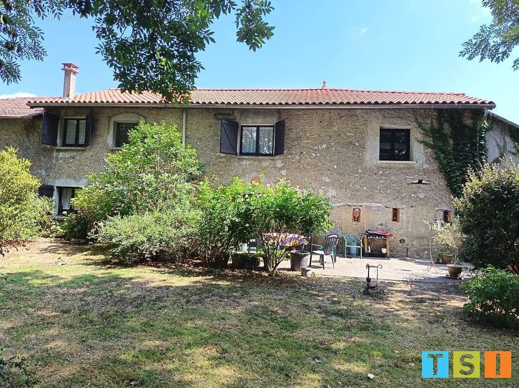 Prox SAINT GAUDENS: belle maison ancienne de caractère sur un terrain de 2661 m². - photo 4