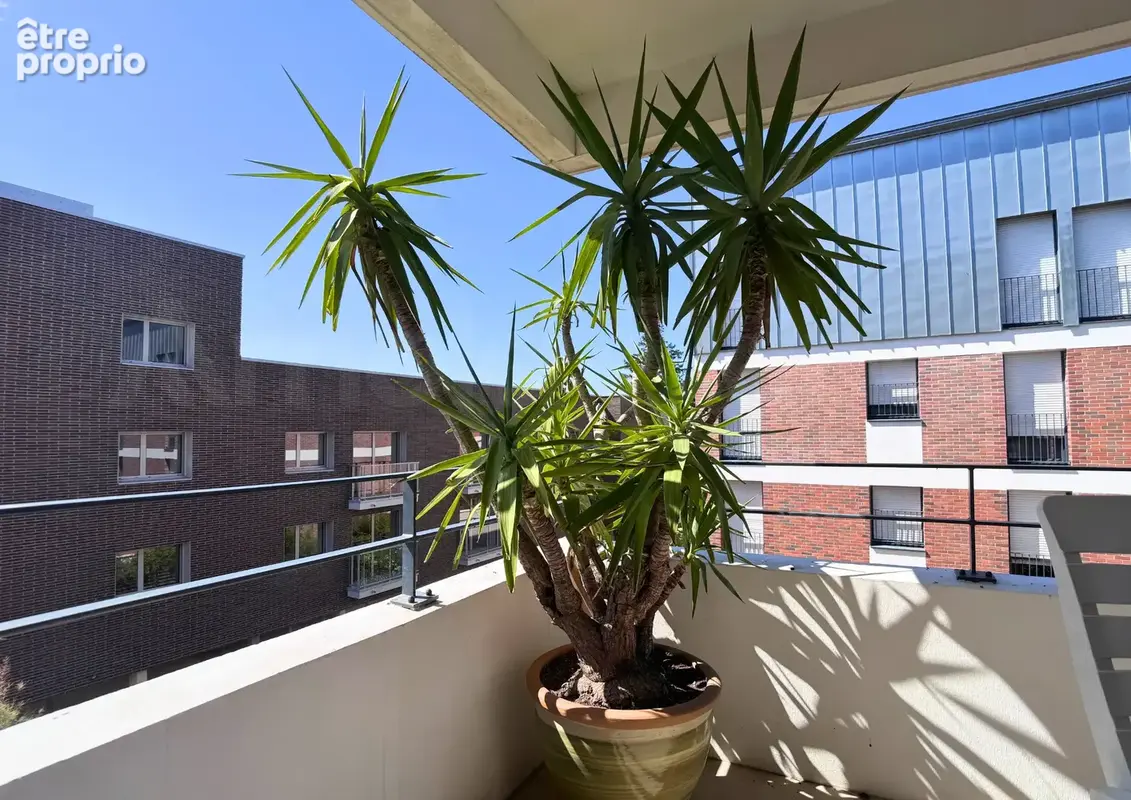 Appartement T5 à vendre à Chantepie   4 chambres, terrasse, garage fermé, parking et cave - photo 5