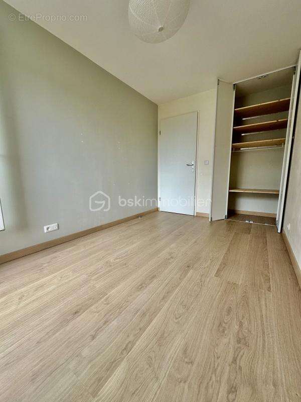 Appartement à MENNECY