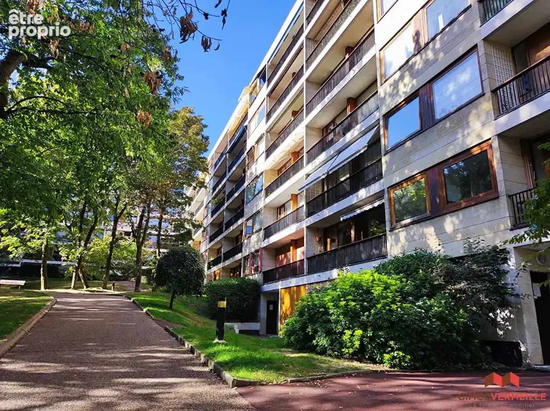 Photo Appartement à La Celle-Saint-Cloud au prix de 110 000€