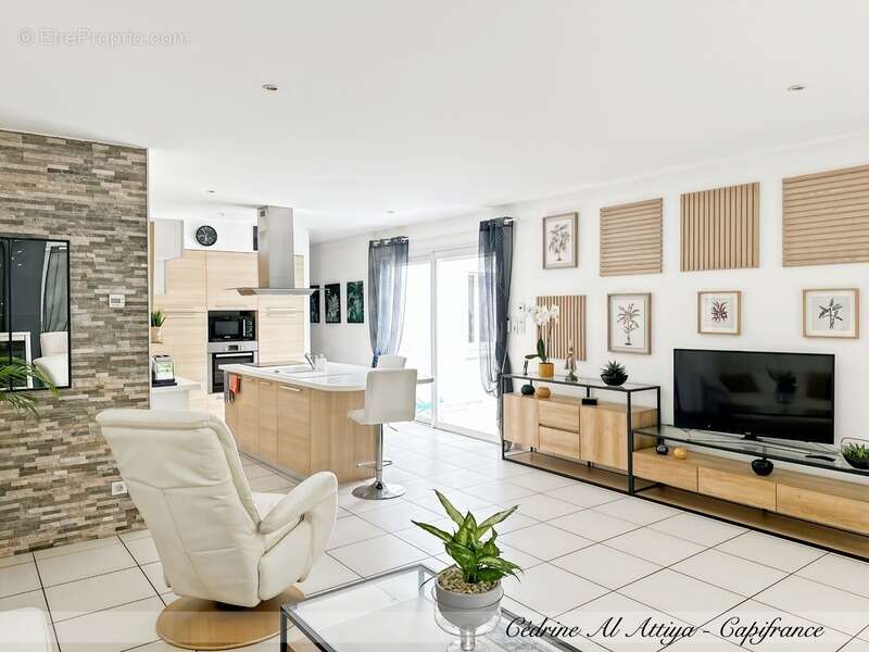 Maison à vendre Périgny, quartier Rompsay, 119m2, plain-pied, garage, jardin, véranda avec jacuzzi - photo 13