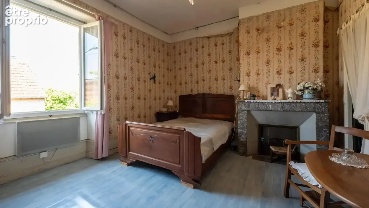 Payrac – Élégante maison bourgeoise en pierre de 258 m² avec 6 c - photo 13