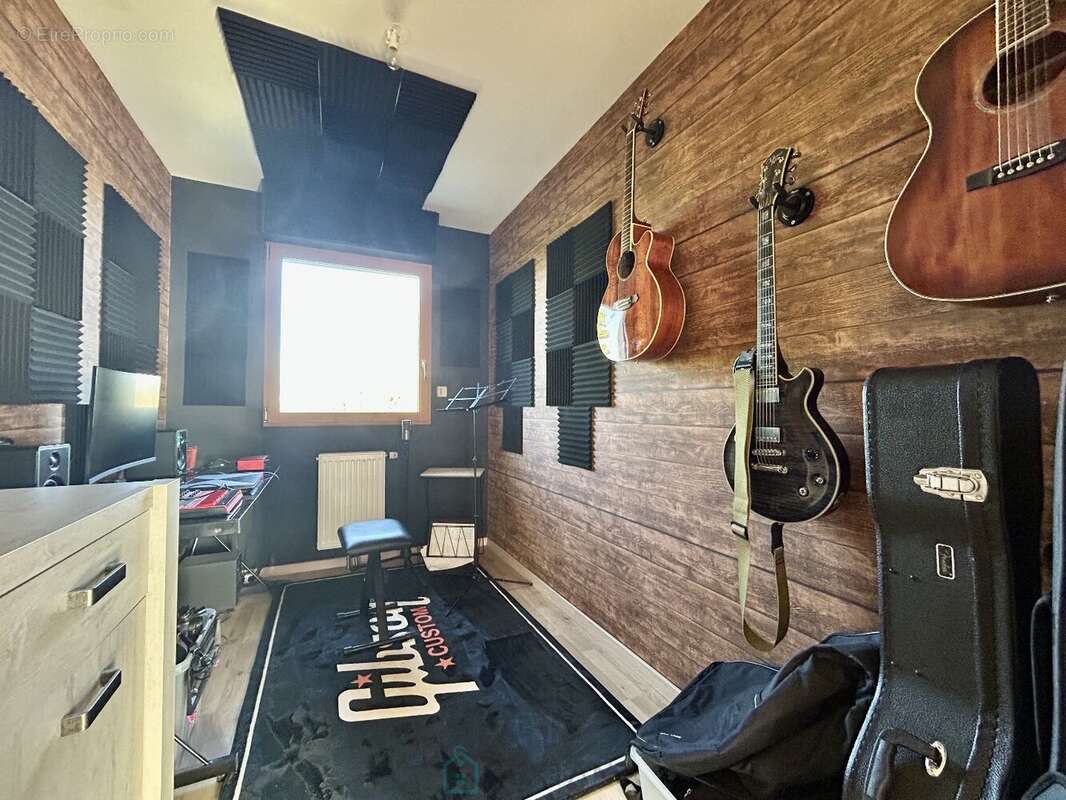 Maison à NEUVIREUIL