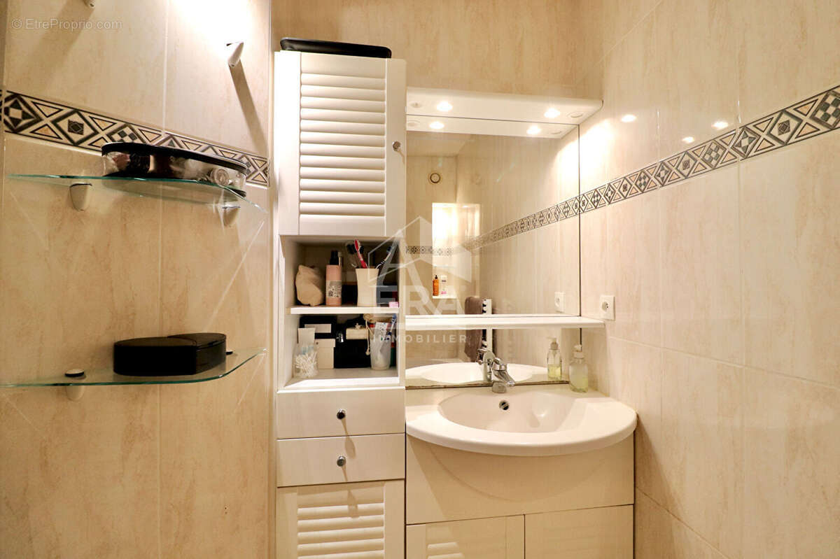 Appartement à CHAMPS-SUR-MARNE