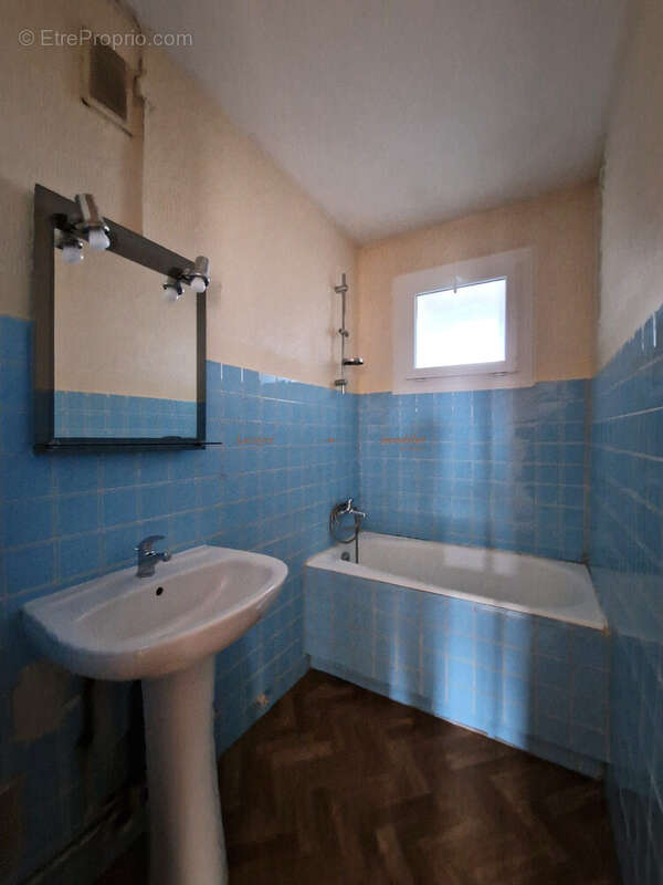 Appartement 72 m² à Reze  - photo 7