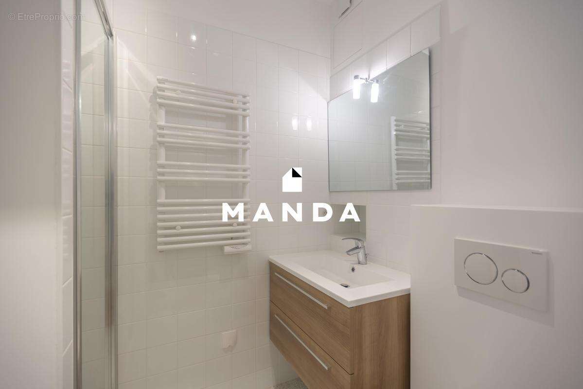 Appartement à PARIS-20E