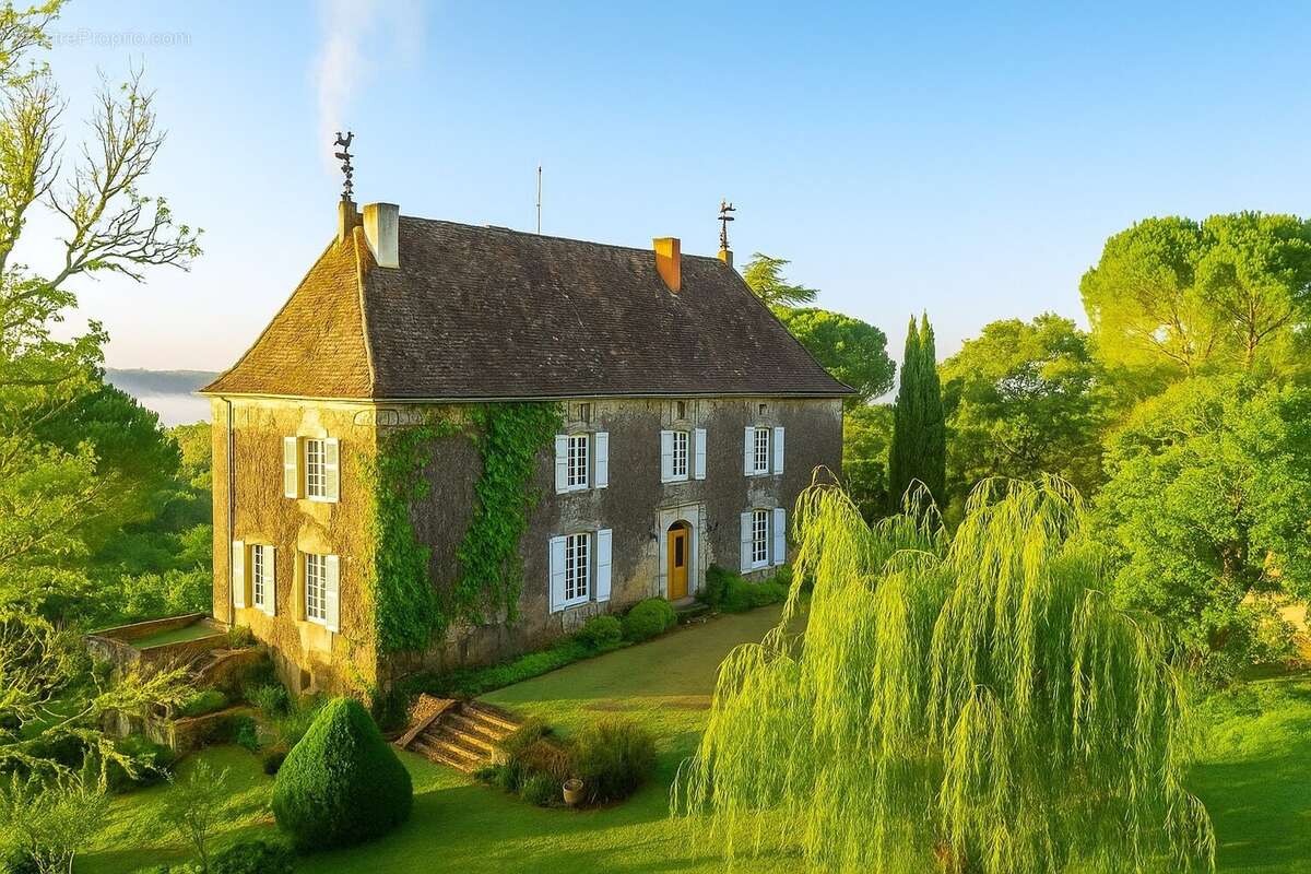 Maison à PAUNAT