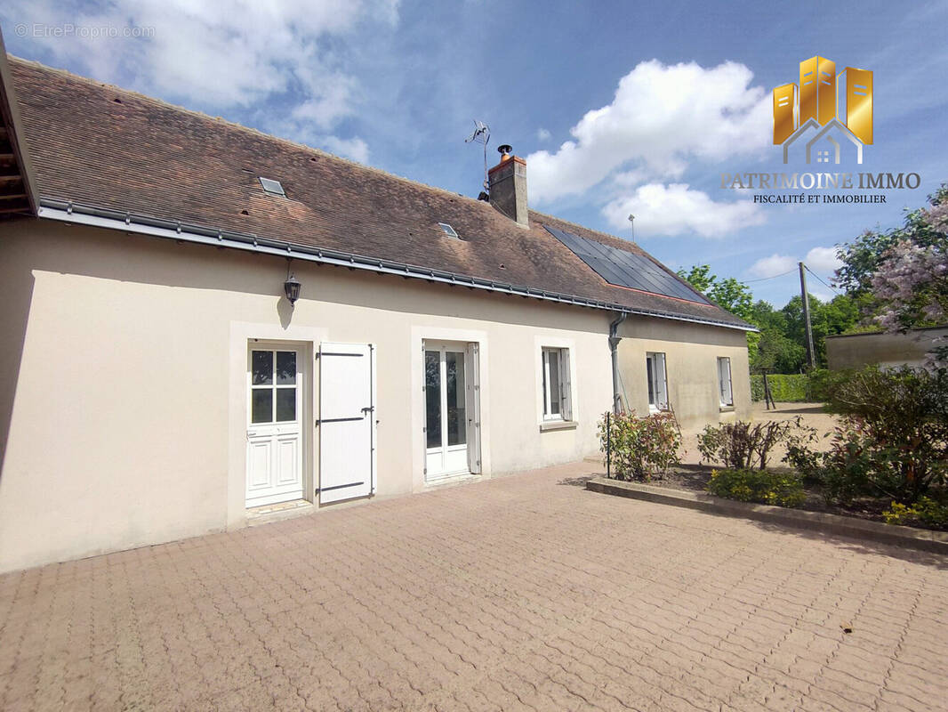 Maison à VERNANTES