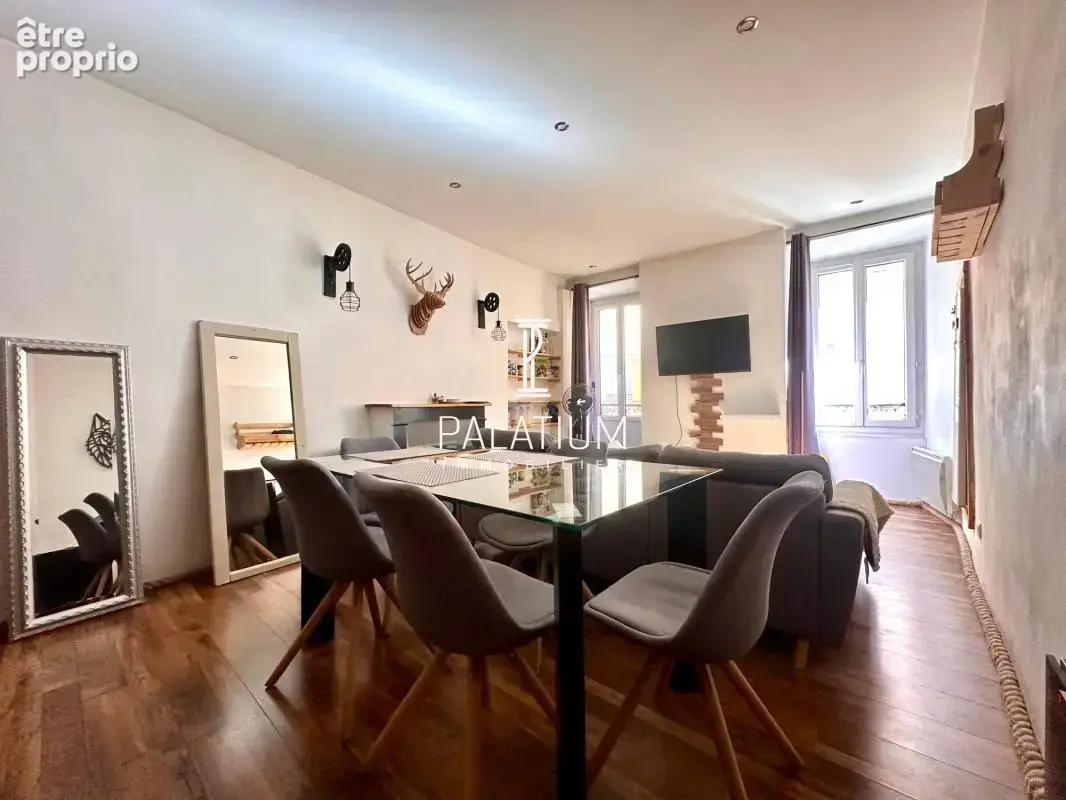 À vendre - Appartement T2 lumineux de 47 m² - Centre-ville - photo 3