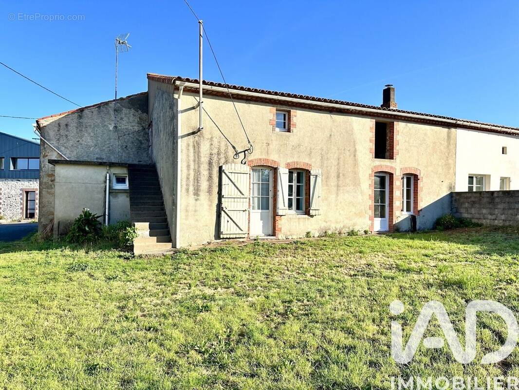 Photo 1 - Maison à LE POIRE-SUR-VIE