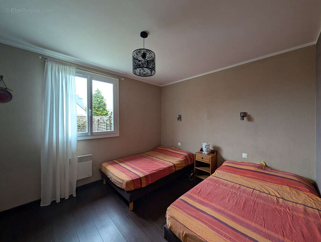 Maison à LE VIVIER-SUR-MER