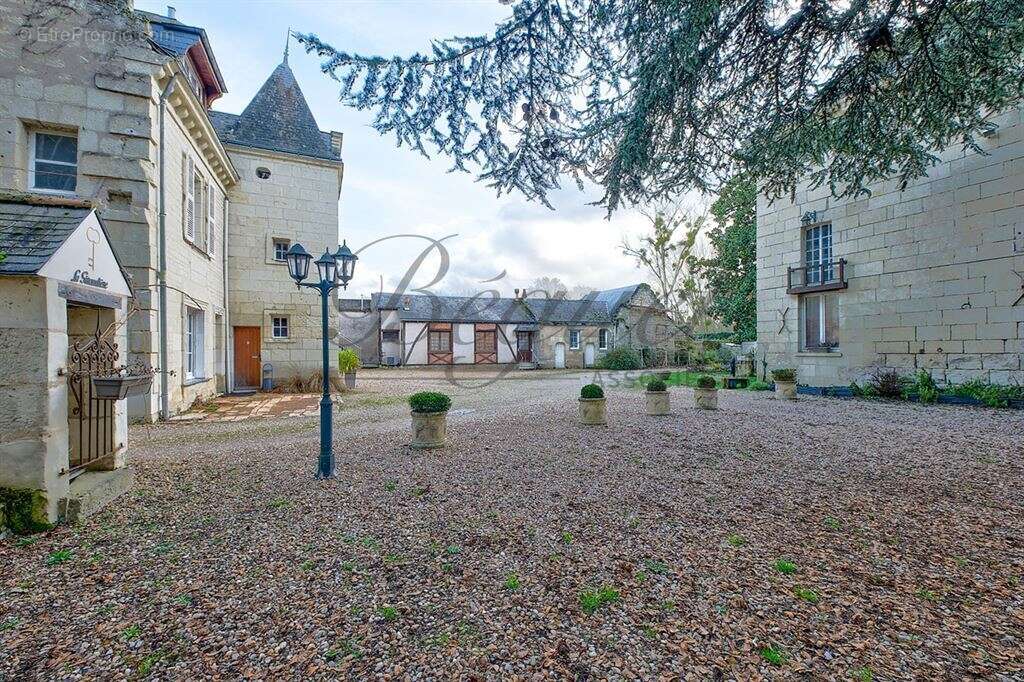 Maison à BEAUMONT-EN-VERON