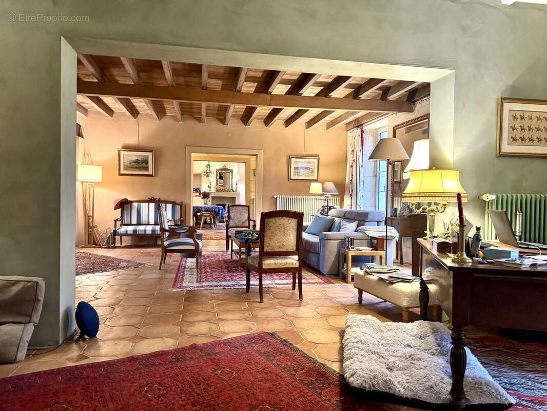 Autre à SAINT-LAURENT-D'ARCE