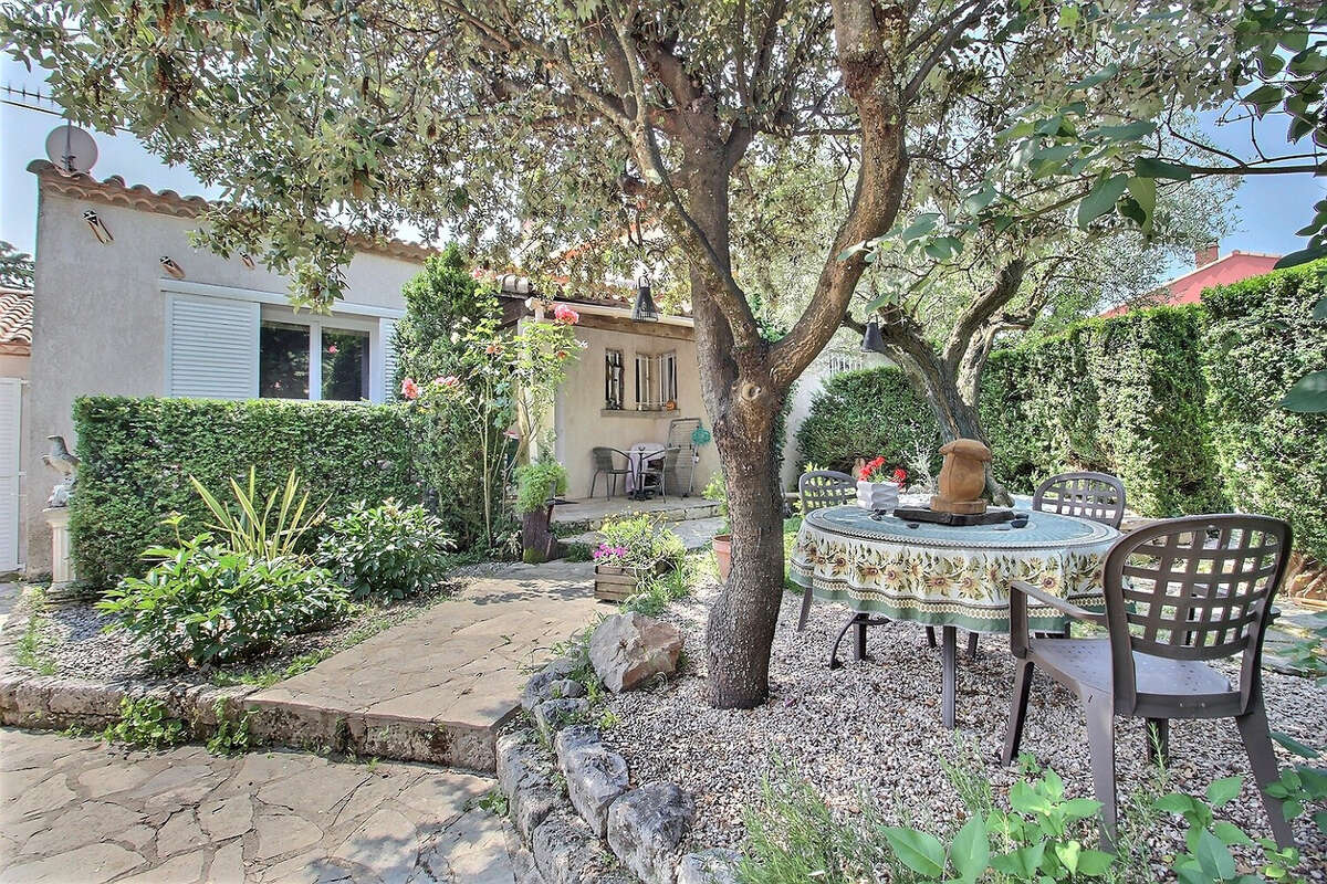 Maison à SAINT-MARTIN-DE-LONDRES