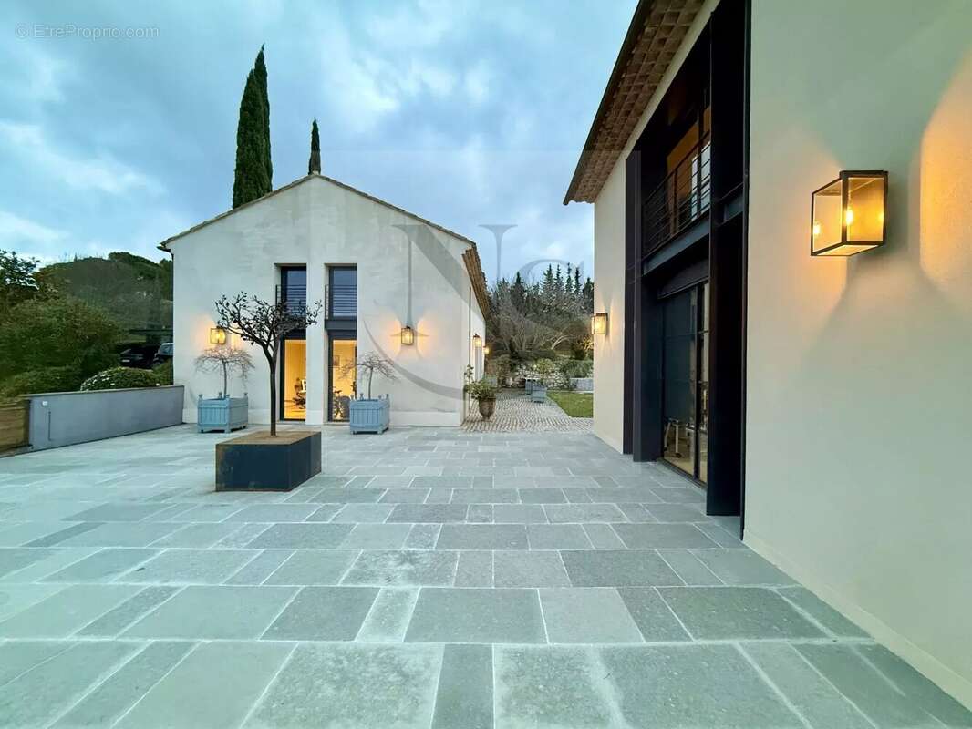 Maison à AIX-EN-PROVENCE