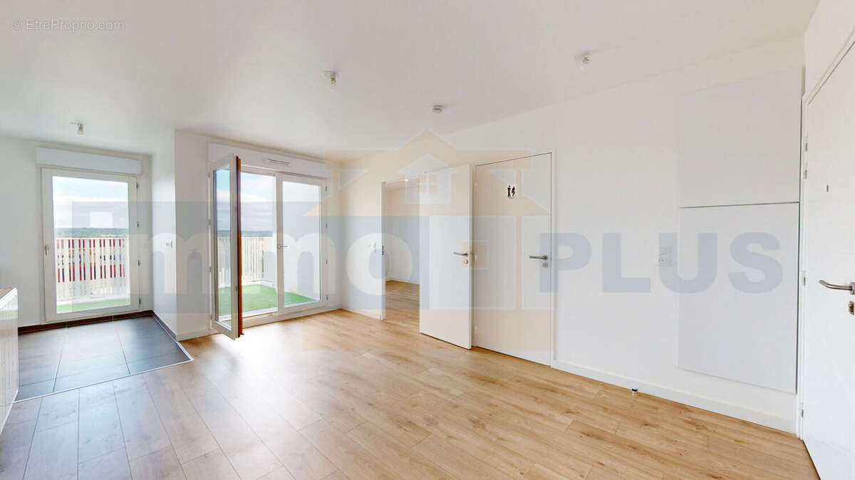 Appt Saint Cyr L'Ecole 2 pièces 40.90 m2 + 1 parking couvert - photo 2
