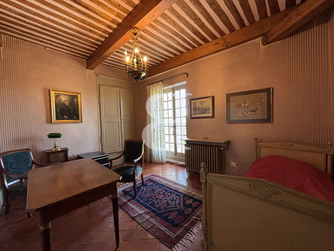 Maison 327 m² à Vaison-La-Romaine  - photo 7
