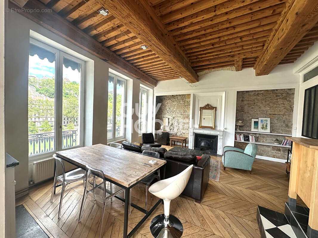Appartement à LYON-5E