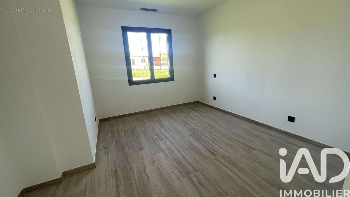 Maison 147 m² à Lunas  - photo 9