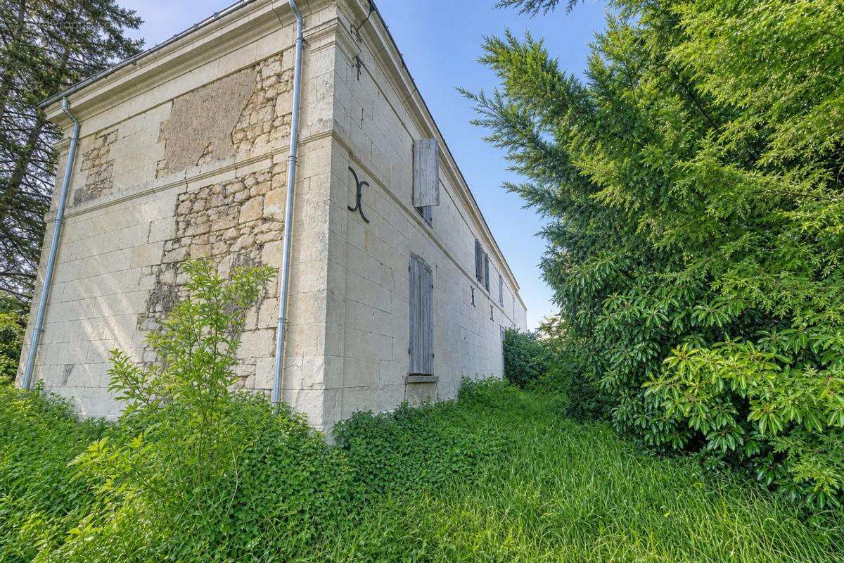 Maison à SAINT-MACAIRE-DU-BOIS