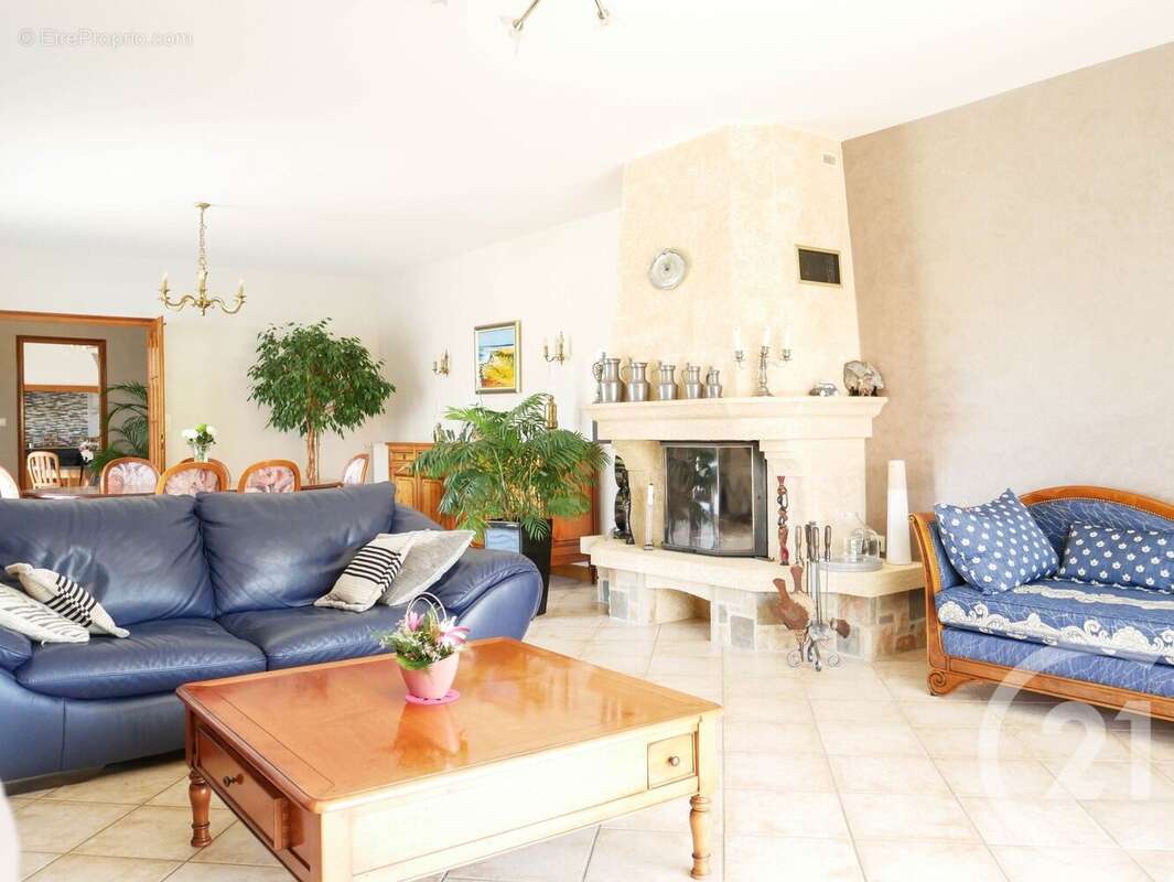 Maison à TALMONT-SAINT-HILAIRE