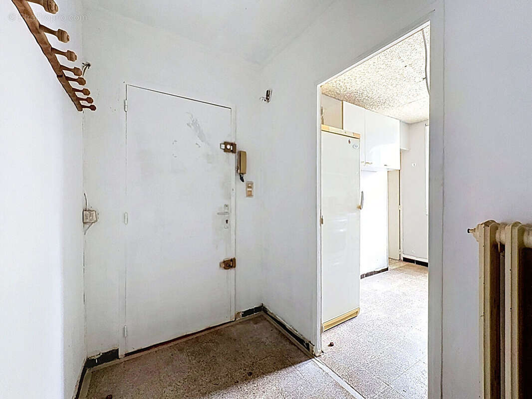 Appartement à rénover à Avignon 3 pièces 58m2 avec CAVE - photo 4