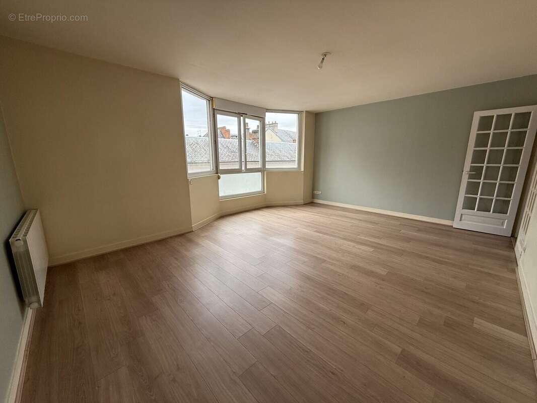 Salon / séjour angle 1 - Appartement à EVREUX