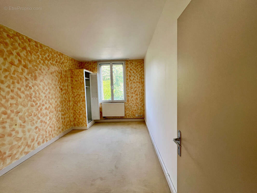 Appartement à CHARENTON-LE-PONT