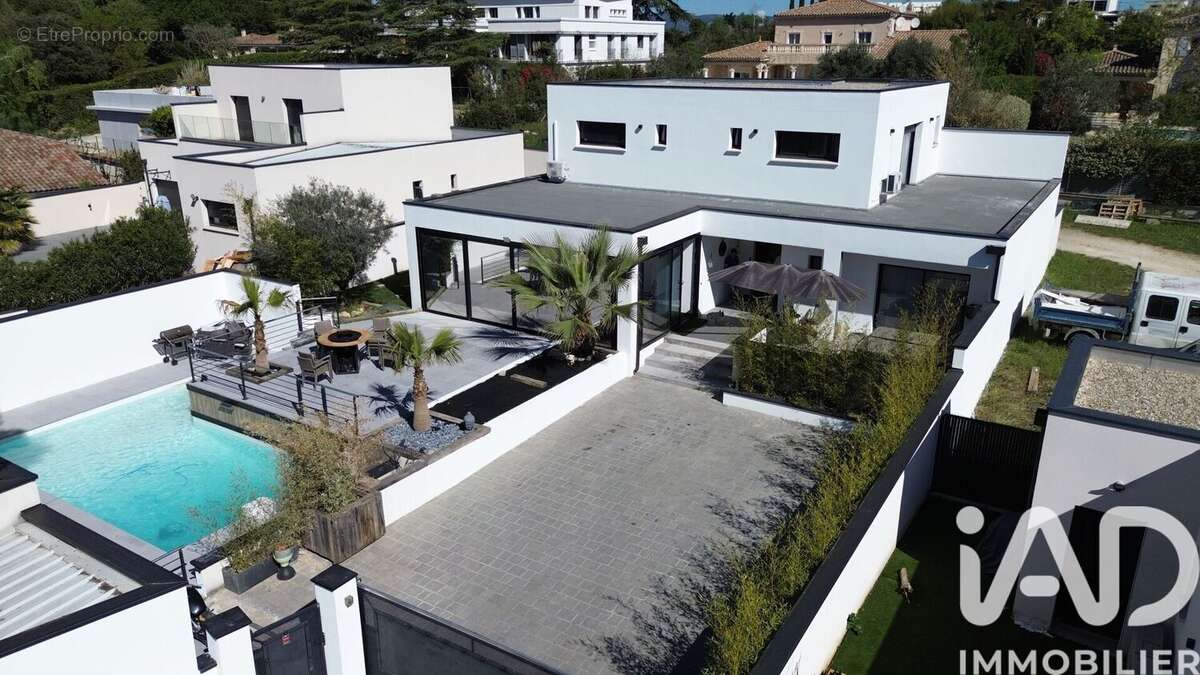 Photo 2 - Maison à MONTELIMAR