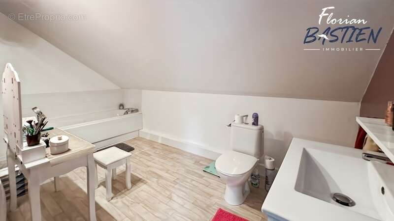 Maison à PETITE-FORET