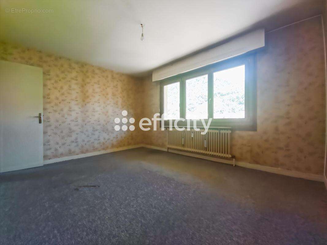 Appartement à MARIGNIER