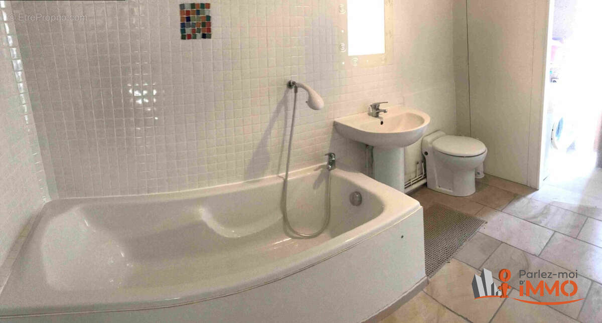 Maison à SOUGERES-EN-PUISAYE